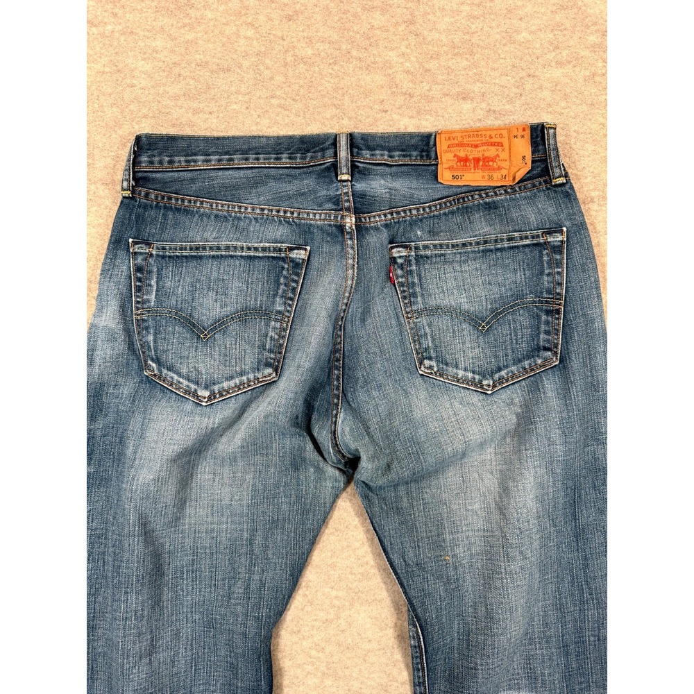 Levis 501 Authentic Jeans Mens 36x34 Blue Whiskering Denim Cotton Logo Mid Rise - Picture 7 of 16